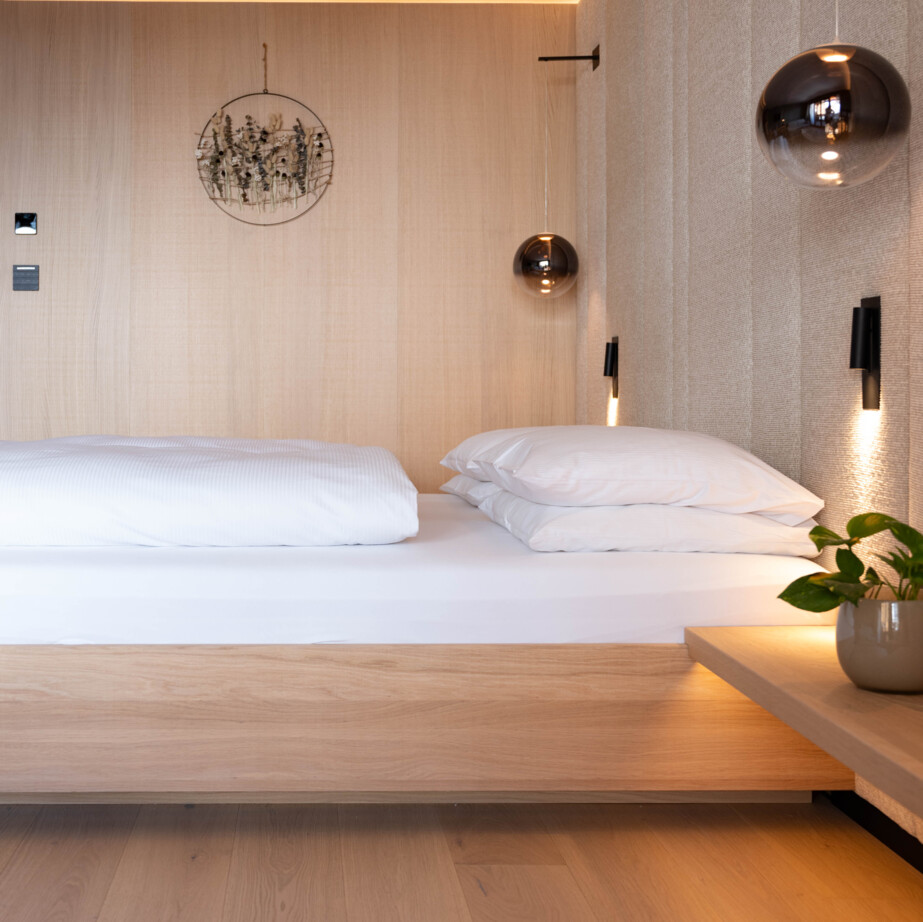 Doppelzimmer Bauchgefühl mit Balkon im Hotel Nesslerhof in Großarl.